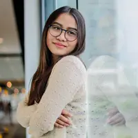 Melindungi diri./Copyright shutterstock.com/g/P.Pengsopha