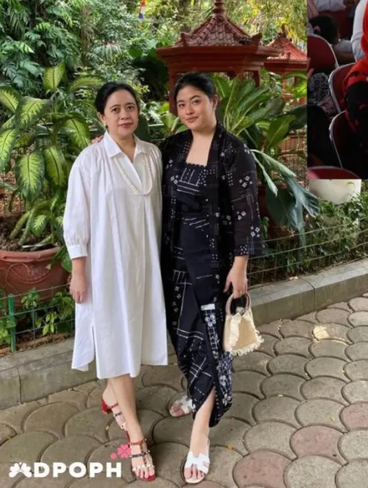 Bersama sang ibunda, Pinkan tampil serba hitam dengan outer dan kemben bermotif. Dipadukan kain lilit sambil mengenakan sandal putih Hermes. [@dpophaprani]