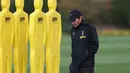 Pelatih Tottenham Hotspur, Antonio Conte menghadiri sesi latihan tim di Tottenham Hotspur Football Club Training Ground di London utara pada 31 Oktober 2022. Tottenham akan bertanding melawan Marseille pada pertandingan lanjutan Grup D Liga Champions di Stade Velodrome pada Rabu, 2 November 2022, jam 03:00 WIB. (AFP/Adrian Dennis)
