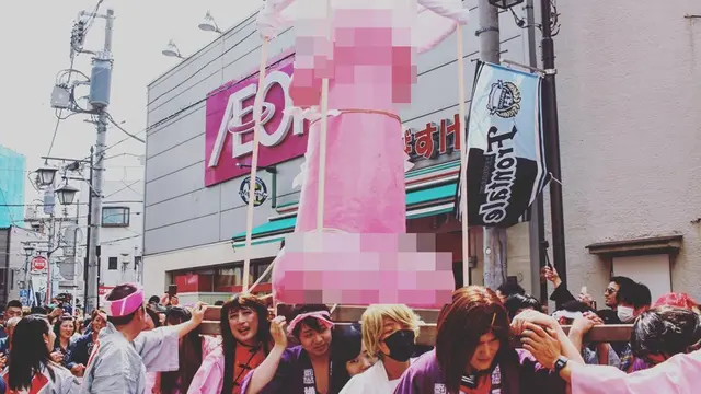 Festival penis