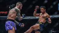 Aksi seru ONE Friday Fights