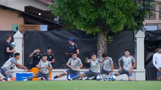 Uzbekistan latihan Jelang babak 16 besar Piala Dunia U-17