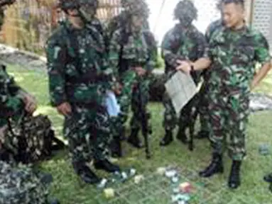 Citizen6, Surabaya: Latek yang berlangsung selama lima hari ditutup secara resmi oleh Dankodikmar, Letnan Kolonel Marinir Bambang Sukarno di Ruang Olah Yudha Sekolah Perwira Infanteri Pusdikif,  Kodikmar, Gunungsari, Surabaya, Selasa,(29/5). (Pengirim: Pe