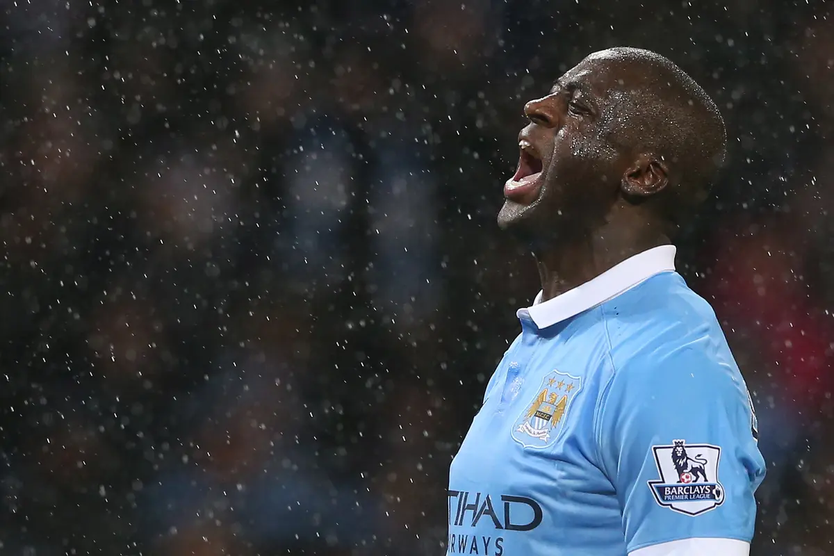 Premier League, Kontrak Pemain