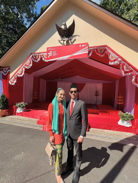 Sebelumnya, dirinya juga beberapa kali terlihat mendampingi sang suami yang bertugas sebagai diplomat di Amerika Serikat. [@enzystoria]