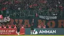 Stadion Patriot Candrabhaga pun kembali riuh dengan sukses Taufik Hidayat memberikan angka bagi Persija. (Bola.com/Ikhwan Yanuar)