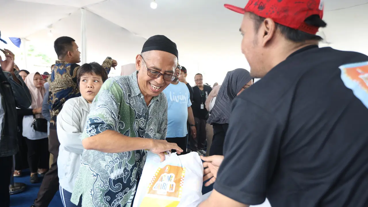 Wujud Sinergi Majukan Negeri, Bank Mandiri Rayakan HUT ke-27 dengan Pasar Murah untuk Rakyat