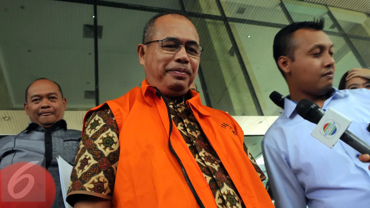 20160106- KPK Perpanjang Masa Penahanan Bupati Muba-Jakarta-Helmi Afandi