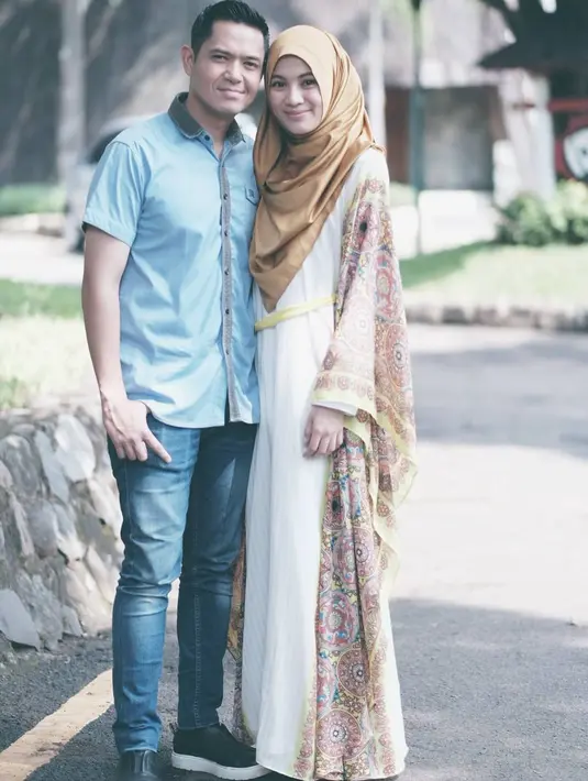 Alyssa Soebandono memutuskan untuk berhijab setelah ia menikah dengan Dude Harlino. (Foto: instagram.com/ichasoebandono)
