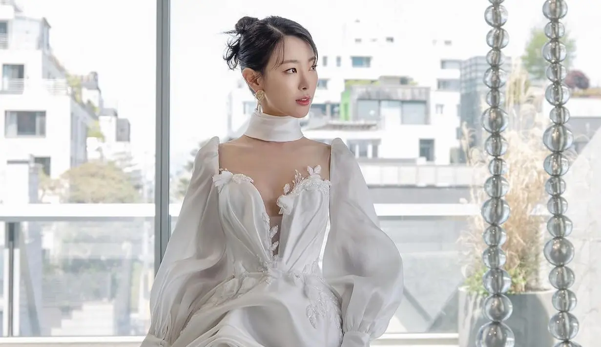 Go Won Hee adalah aktris yang debut pada tahun 2010. Ia membintangi sederet drama seperti Welcome to Waikiki, Your House Helper, Flower Crew: Joseon Marriage Agency. (FOTO: instagram.com/go_wonhee/)