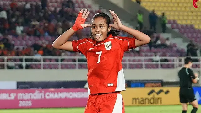 Foto: Aksi Timnas Indonesia Putri Buka Piala AFF U-16 dengan Pesta Gol Setengah Lusin