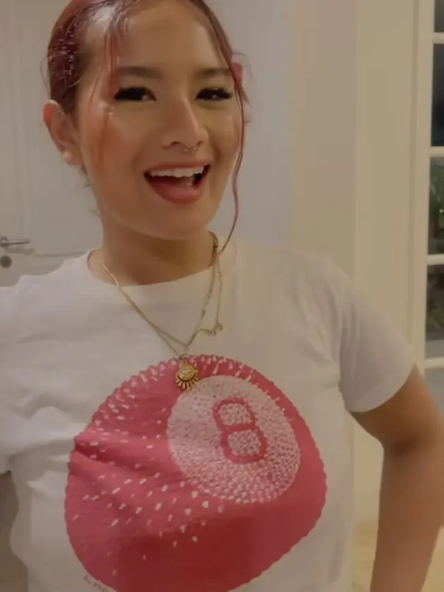 Zahwa Massaid Akhirnya Pulang Ke Indonesia. [@aaliyah.massaid]