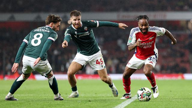 Foto: Raheem Sterling Cetak Gol Perdana, Arsenal Gulung Bolton Wanderers di Carabao Cup
