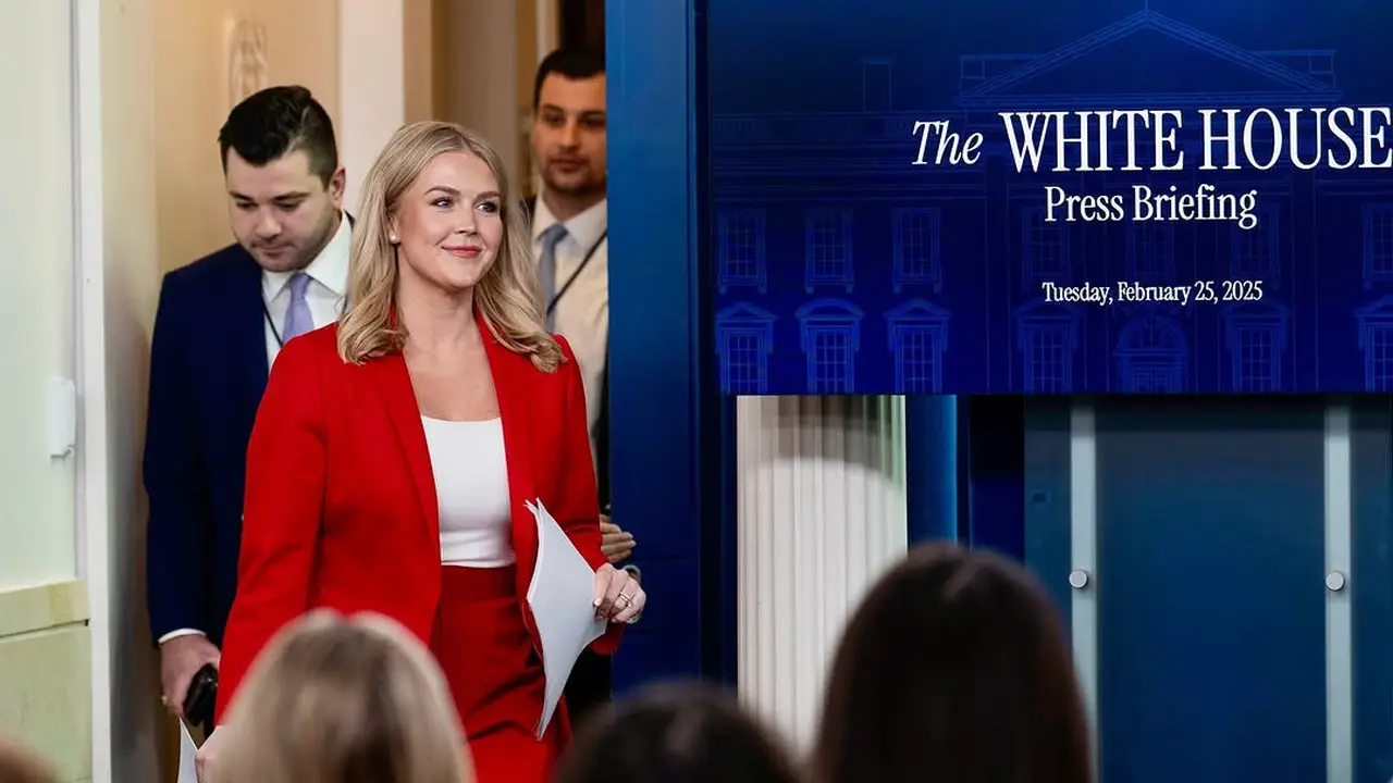 Kenalan dengan Karoline Leavitt, Jubir Donald Trump yang Jadi Inspirasi Perempuan Muda di Kancah Politik Amerika
