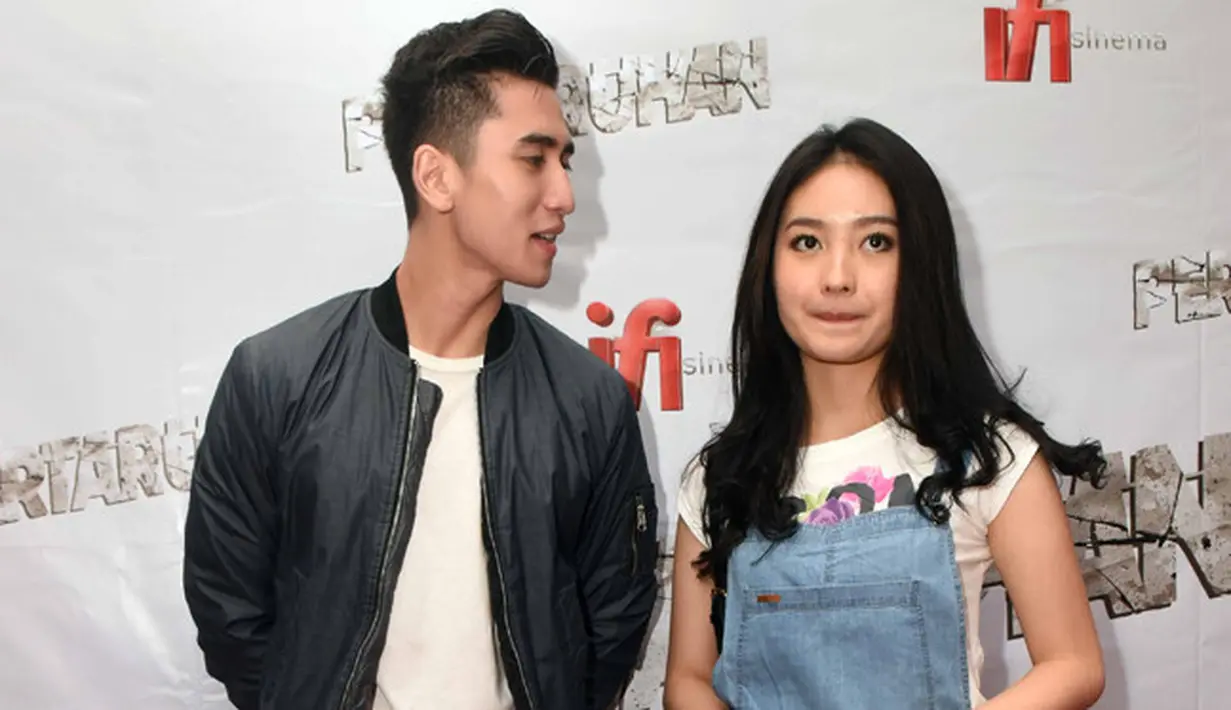 Beberapa waktu lalu beredar video mesra Verrel Bramasta dengan Nadine Wawaruntu. Lantas seperti apa hubungan Verrel dengan Natasha Wilona? Seperti diketahui, belakangan ini Verrel dan Natasha terlihat dekat. (Nurwahyunan/Bintang.com)