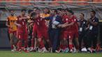 Kejutan besar terjadi pada laga pertama Grup C Piala Dunia U-17 2023 yang mempertemukan juara bertahan, Timnas Brasil U-17 kontra Timnas Iran U-17 di Jakarta International Stadium, Jakarta, Sabtu (11/11/2023) malam WIB. Di luar dugaan, Timnas Brasil U-17 harus kalah 2-3 dari Timnas Iran U-17. Sejatinya, Selecao Muda sempat memimpin dua gol hingga babak pertama usai. Namun Iran sukses melakukan comeback dengan mencetak tiga gol di babak kedua masing-masing melalui Yaqhoob Barajeh, Kasra Taheri dan Esmaeil Gholizadeh. (Bola.com/Ikhwan Yanuar)