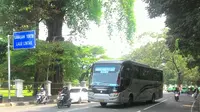 Pemerintah Kota Bogor akan mengalihkan rute Bus Damri Bandara Soekarno Hatta tujuan Bogor Pulang Pergi melalui Tol Lingkar Bogor atau Bogor Outer Ring Road (BORR). (Liputan6.com/Achmad Sudarno)