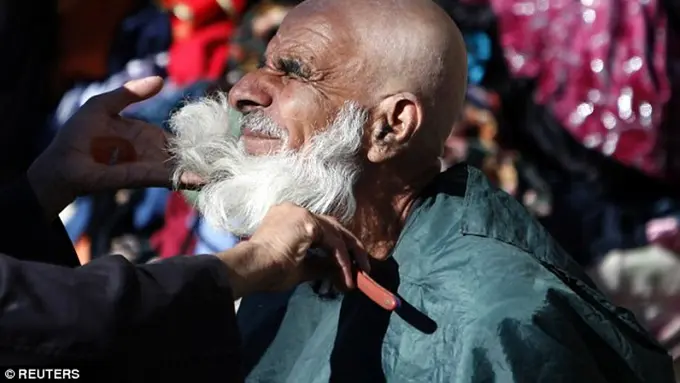 Lawan Ekstremis, 13.000 Laki-laki di Negara Ini Lakukan Aksi Unik