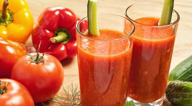 Jus Tomat Kombinasi Ini Bikin Wanita Karir Awet Muda Beauty Fimela Com