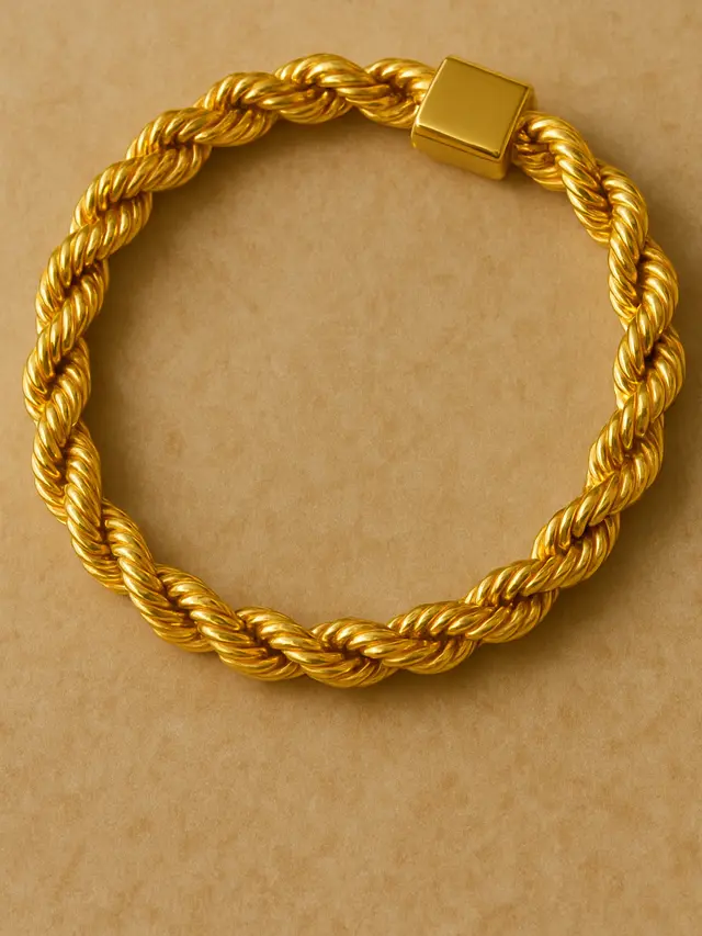 Model Gelang Emas Rantai Tebal untuk Usia 40 Tahun (Foto: ChatGPT)