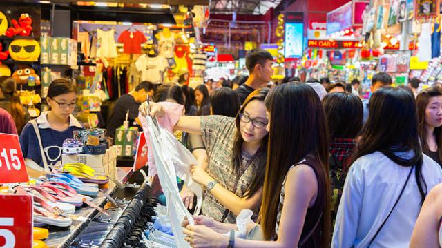 5 Tempat Terbaik yang Jadi Surga Belanja di Singapura