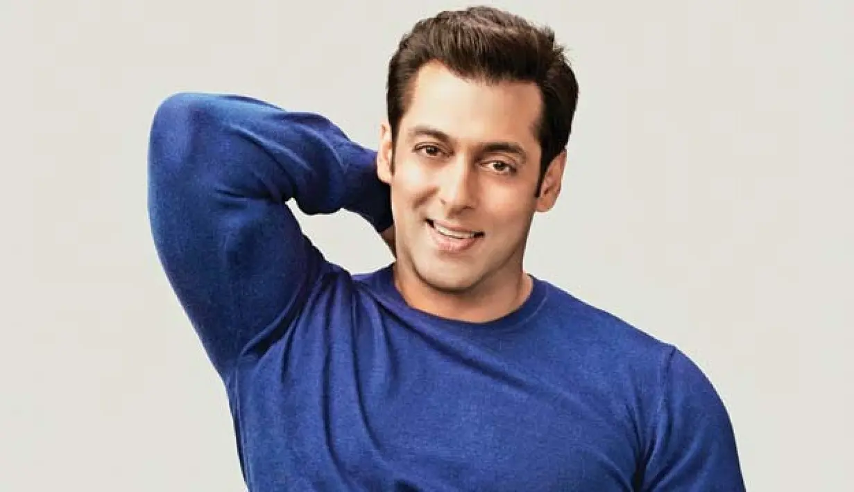 Nama Salman Khan dikenal publik setelah ia bermain dalam film Kuch Kuch HotaHai. Meskipun sudah berusia 51 tahun, akan tetapi ia masih terlihat tampan. (Foto: dnaindia.com)