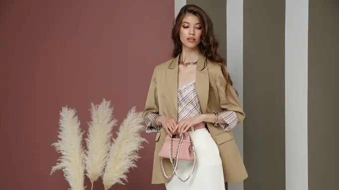 Tips Tampil Elegan Saat Menghadiri Pernikahan Mantan, Biar Nggak Canggung Apalagi Baper