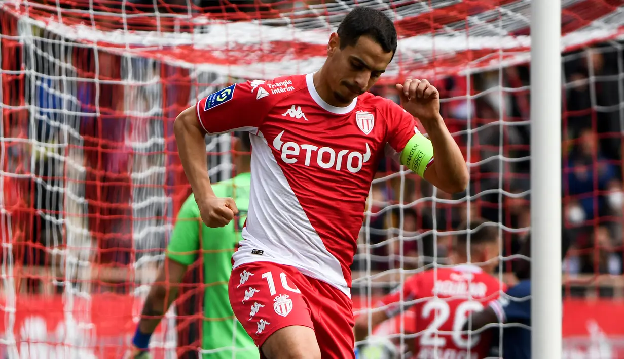 <p>Wissam Ben Yedder. Striker Prancis berusia 31 tahun yang kini menjalani musim ke-3 bersama AS Monaco ini total telah mencetak 21 gol dari 35 laga di Ligue 1 musim 2021/22 ini, dimana 15 gol di antaranya dicetak di laga kandang. Gol kandang terakhirnya dicetak pada pekan ke-35, 1 Mei 2022 saat menang 2-0 atas tamunya SCO Angers. (AFP/Clement Mahoudeau)</p>