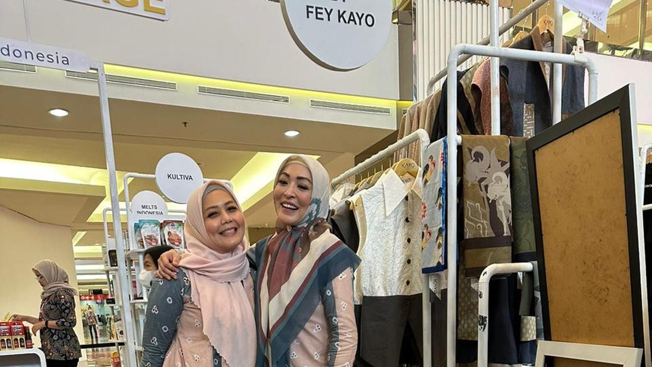 Angelina Sondakh dan Fey