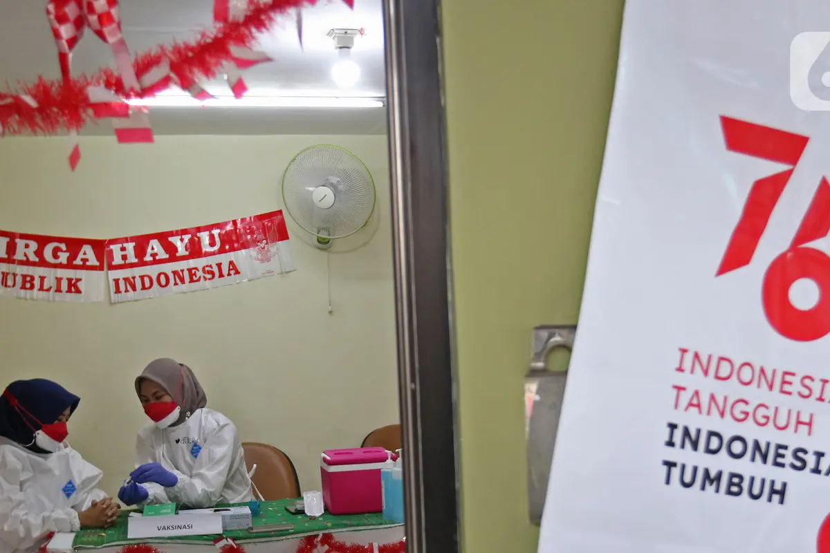 Vaksin Moderna untuk Vaksinasi Dosis Ketiga bagi Tenaga Kesehatan