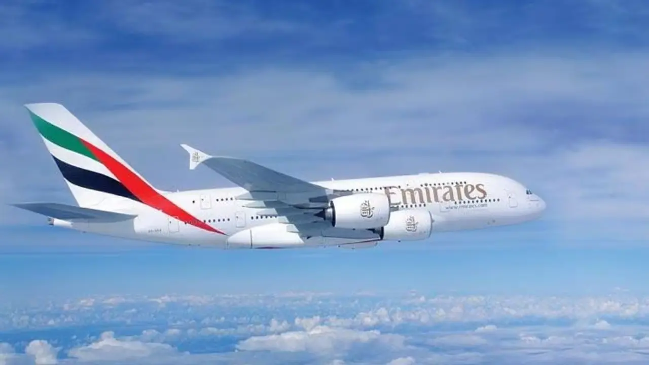 Pesawat A380 Emirates, pesawat terbesar di dunia yang juga layani penerbangan Dubai-Bali. (Foto: Emirates)