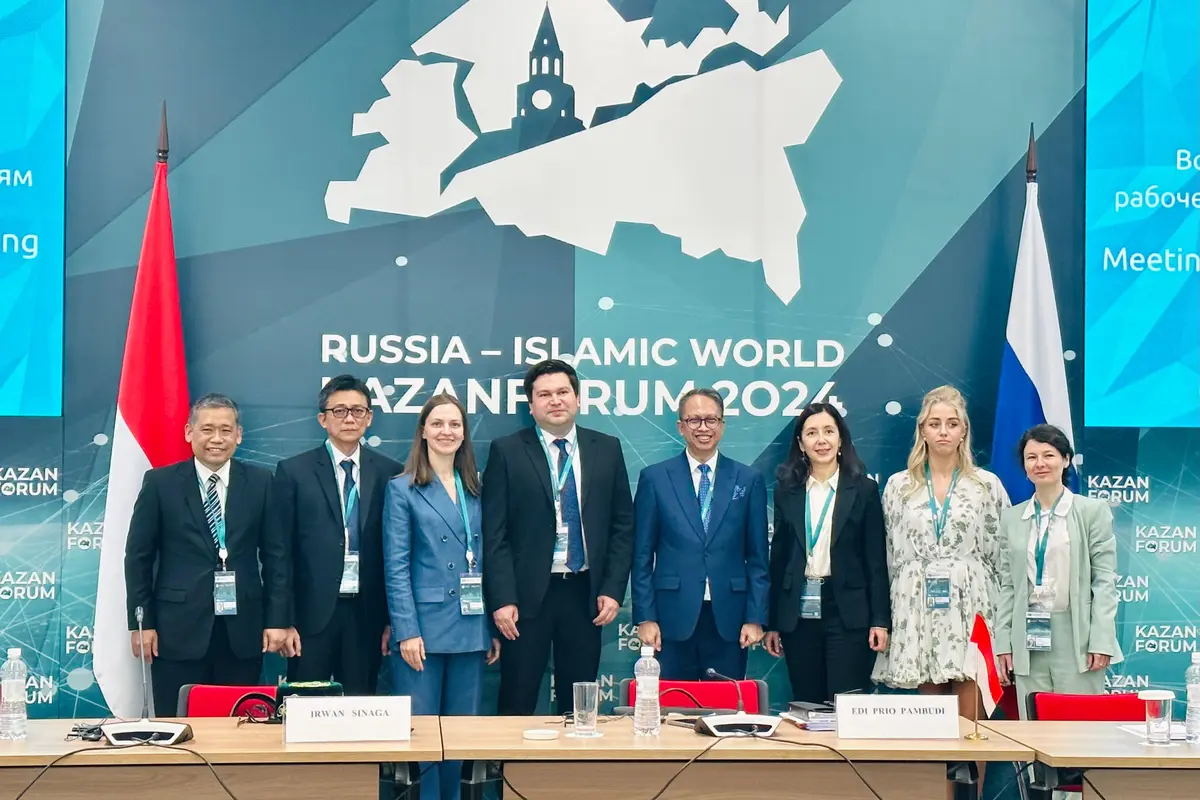 Kementerian Koordinator Bidang Perekonomian melalui Deputi Bidang Koordinasi Kerja Sama Ekonomi Internasional Edi Prio Pambudi melakukan Pertemuan Ketua Kelompok Kerja Perdagangan, Investasi, dan Industri RI-Rusia. (Foto: Kemenko Perekonomian)