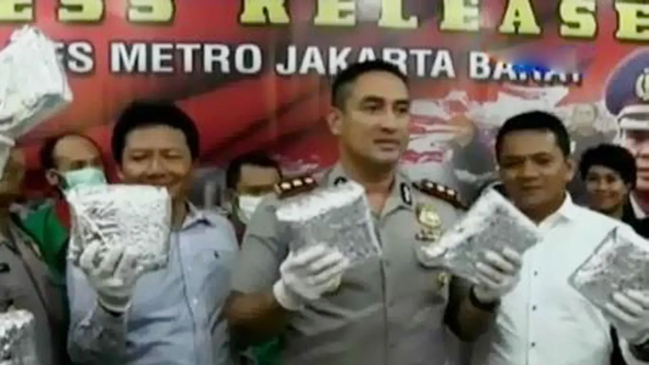 Sabu dalam Bungkus Ikan