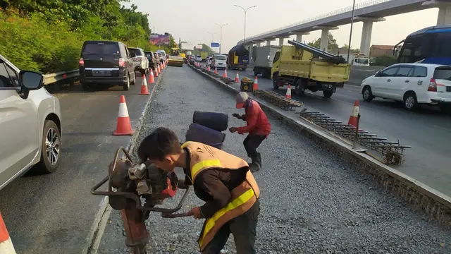 Rekonstruksi Jalan Tol Jagorawi.