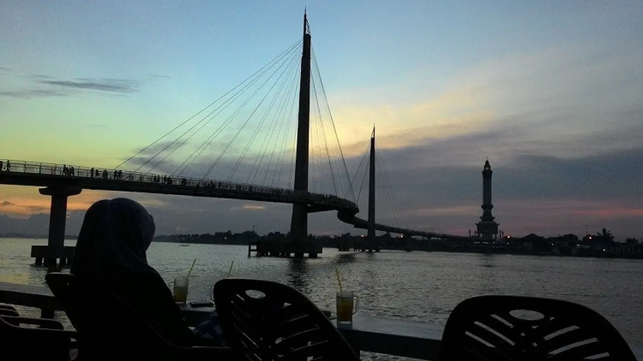 Jembatan Pedestrian Jambi