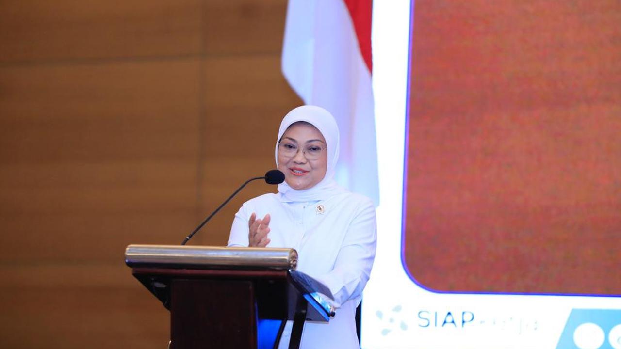 Menteri Ketenagakerjaan Ida Fauziyah. Upah Minimum Provinsi atau UMP 2024 dipastikan naik.