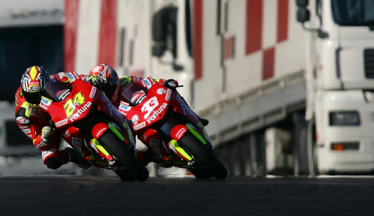 Kali terakhir tim Gresini Racing meraih juara di seri MotoGP adalah pada musim 2006 melalui dua pembalapnya, Toni Elias dan Marco Melandri. Saat itu Gresini Racing masih mengusung nama Fortuna Honda. (AFP/Miguel Riopa)