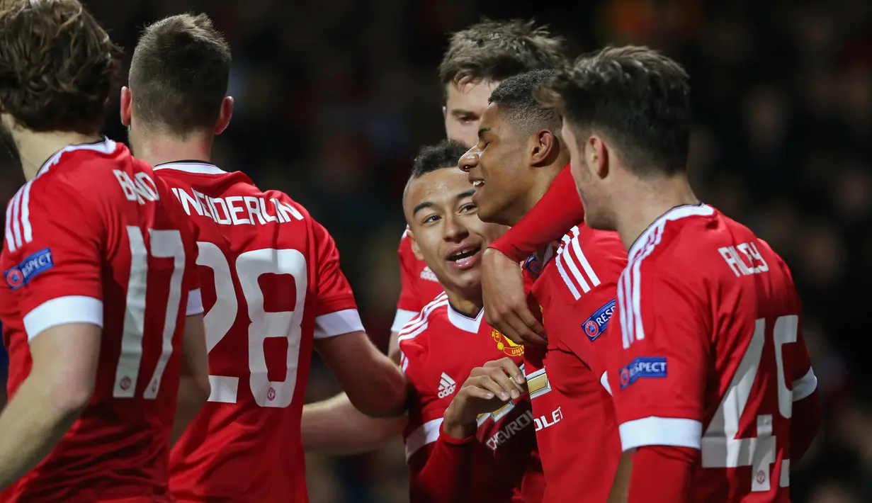  Manchester United menjadi salah satu yang lolos ke babak 16 besar setelah mengalahkan FC Midtjylland 5-1. (Reuters / Russell Cheyne)