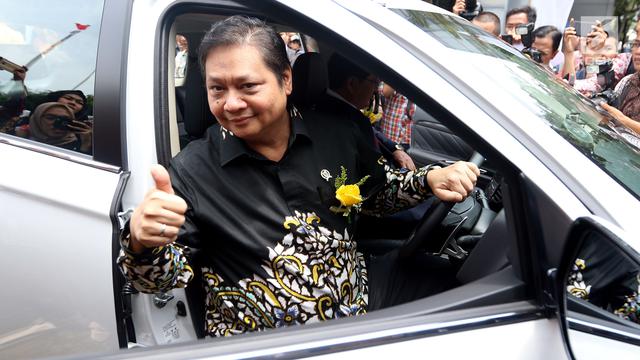 Tiga Menteri Hadiri Hibah 10 Mobil Listrik Ramah Lingkungan