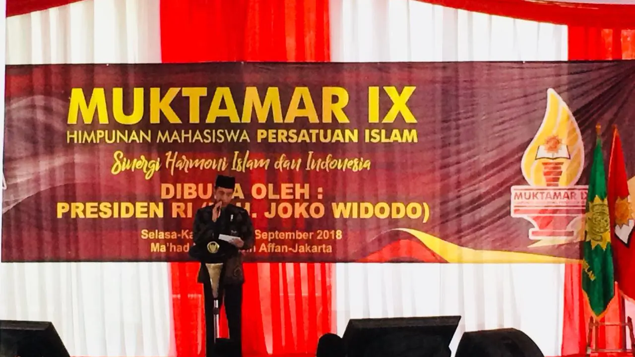 Jokowi buka Muktamar Hima Persis (Merdeka.com/Titin Supriatin)