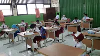 Pemerintah DKI Jakarta mulai menggelar PTM terbatas di semua jenjang sekolah pada Senin, 30 Agustus 2021.