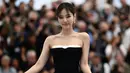 <p>Penyanyi dan aktris Korea Selatan Jennie Kim berpose saat sesi pemotretan untuk film "The Idol" di Festival Film Cannes edisi ke-76 di Cannes, Prancis selatan, pada 23 Mei 2023.Dok" CHRISTOPE SIMON / AFP</p>