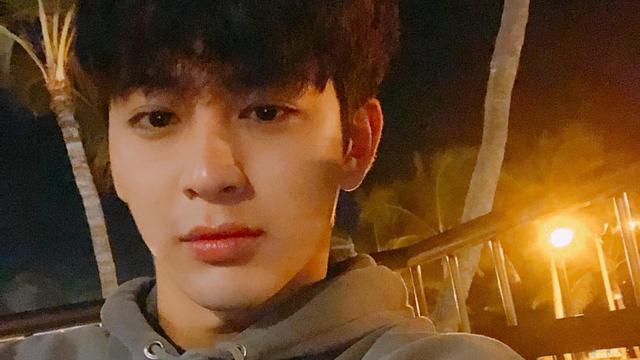 Yunhyeong iKON (Instagram/ @sssong_yh)