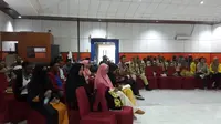 Mahasiswa mahasiswi dari berbagai kampus di Sorong mengikuti pelatihan jurnalistik di Auditorium RRI Sorong