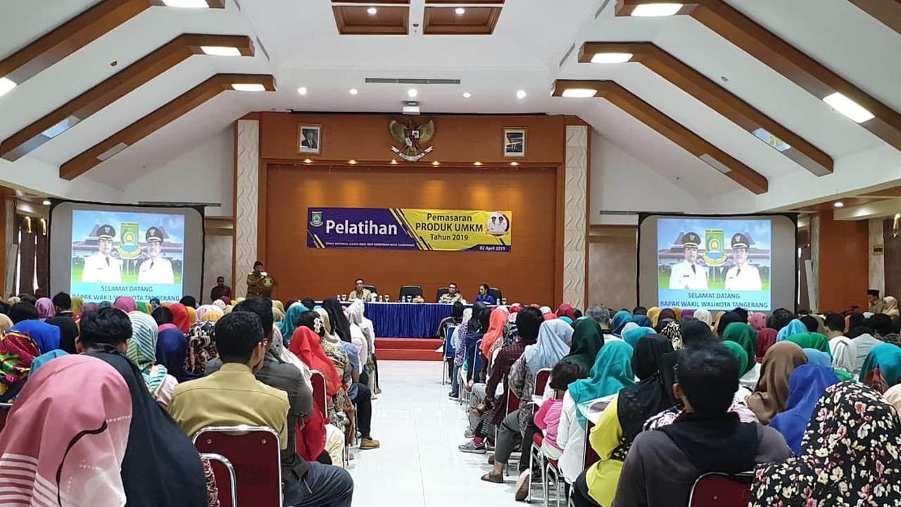 Pemkot Tangerang Bekali Pelaku UMKM di Kampung Tematik dengan Ilmu Pemasaran Online