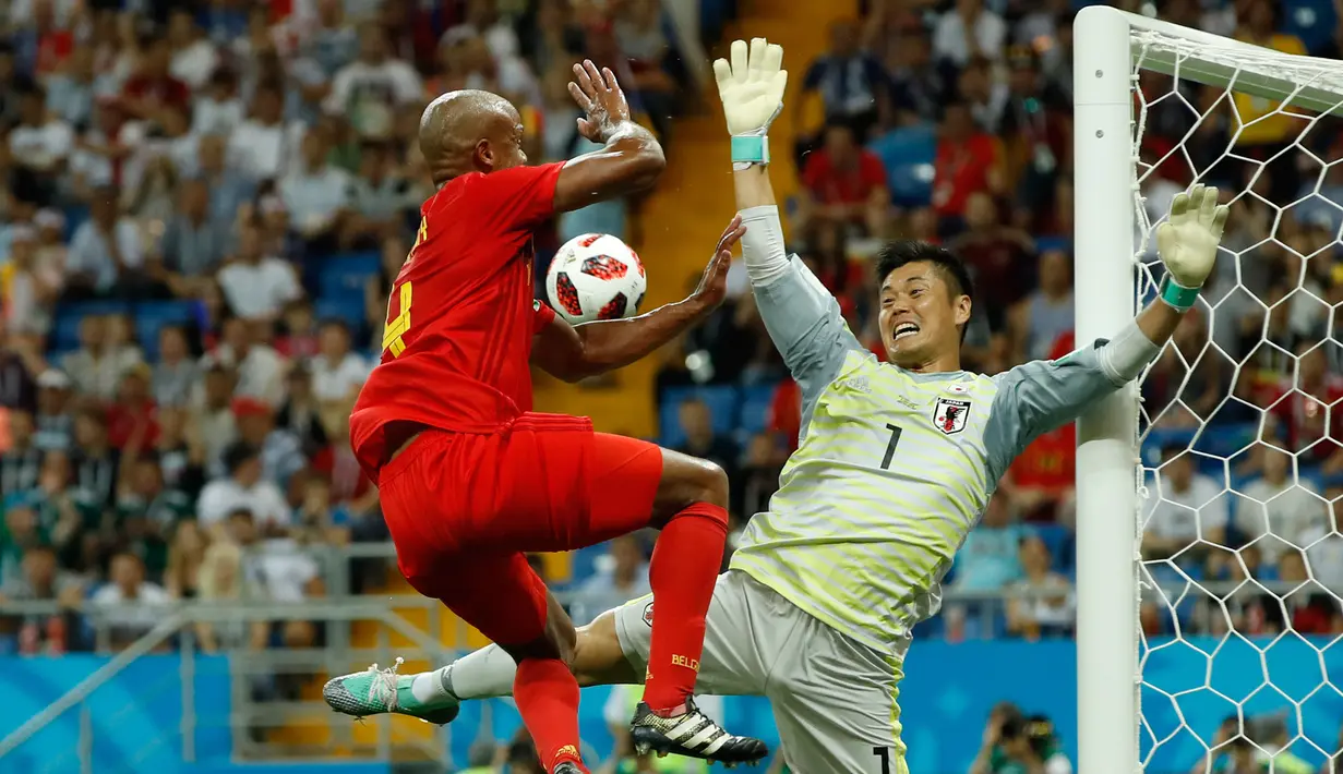 5. Eiji Kawashima (Jepang) - 14 kali penyelamatan. (AFP/Emmanuel Dunand)