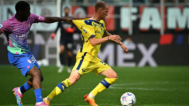 Gelandang AC Milan, Yunus Musah.
