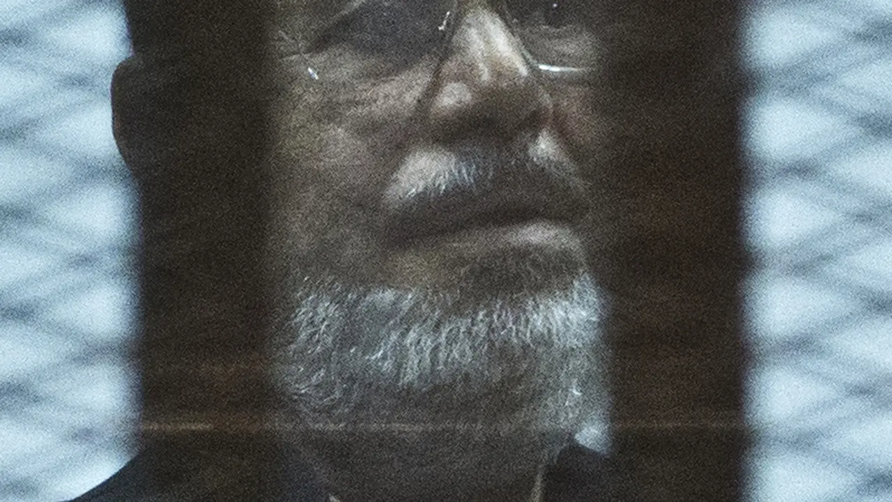 Momen Mohammed Morsi Jalani Sidang Sebelum Meninggal