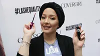 Perempuan Berhijab Jadi Duta Kecantikan Kosmetik AS (CNN)