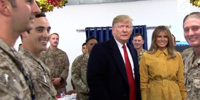 VIDEO: Trump Mendadak Kunjungi Tentara AS di Irak